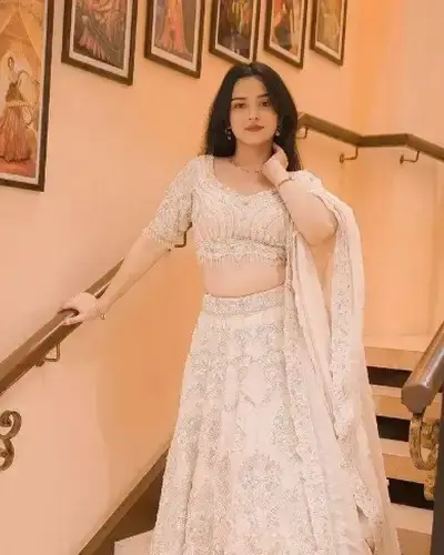 Escort Chapra